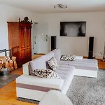 Schoene Relaxunterkunft-barrierefrei 빌라 *